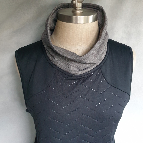 Under Armour ColdGear Reactor 3G Pullover Mock Neck Black & Grey Vest Jacket SM - Picture 11 of 16